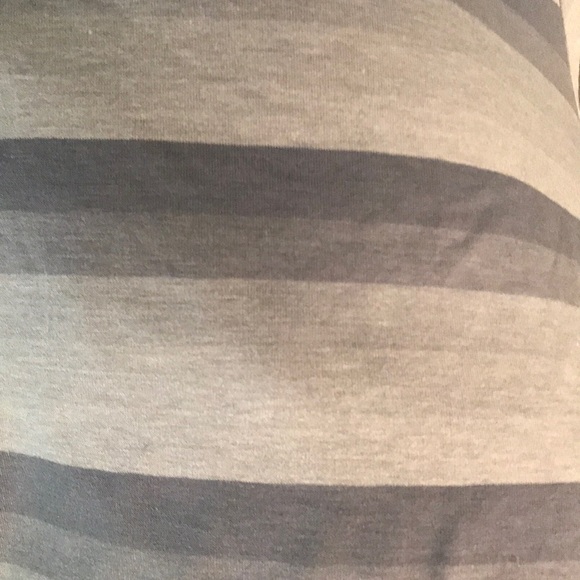 Lularoe Lynnae - Picture 6 of 8